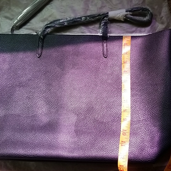 NEW Victoria's Secret tote! - Picture 9 of 11